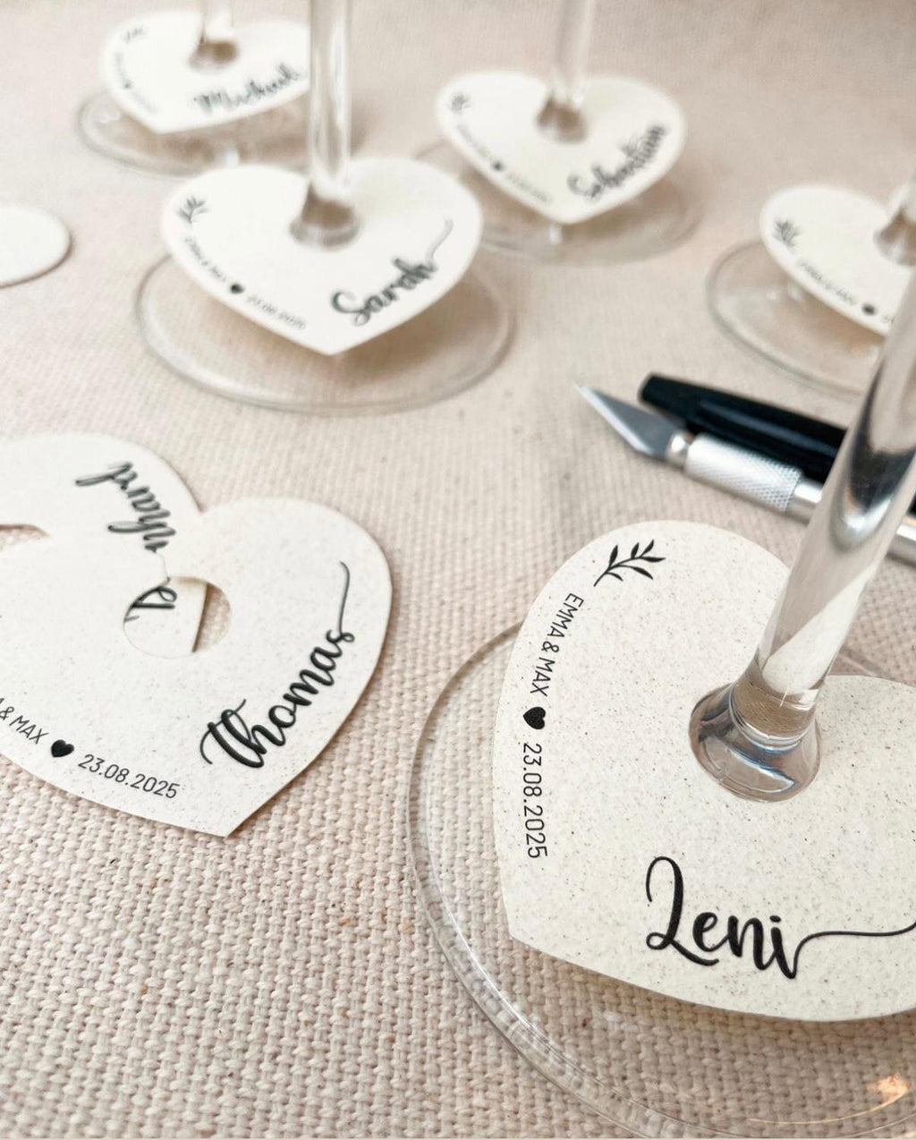 Personalisierbares Namensschild für Weinglas | für Hochzeiten, Events, Geburtstage | Individueller Schriftzug | Deko